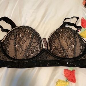 VS push-up convertible black & tan lace bra